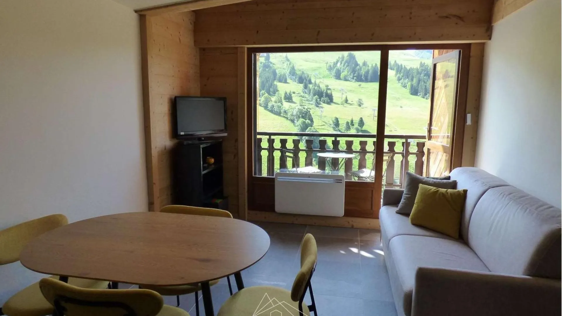 Appart Renove 2* Pour 6 Pers. Avec 2 Salles D'Eau Et Balcon Sud - Fr-1-458-178 Le Chinaillon